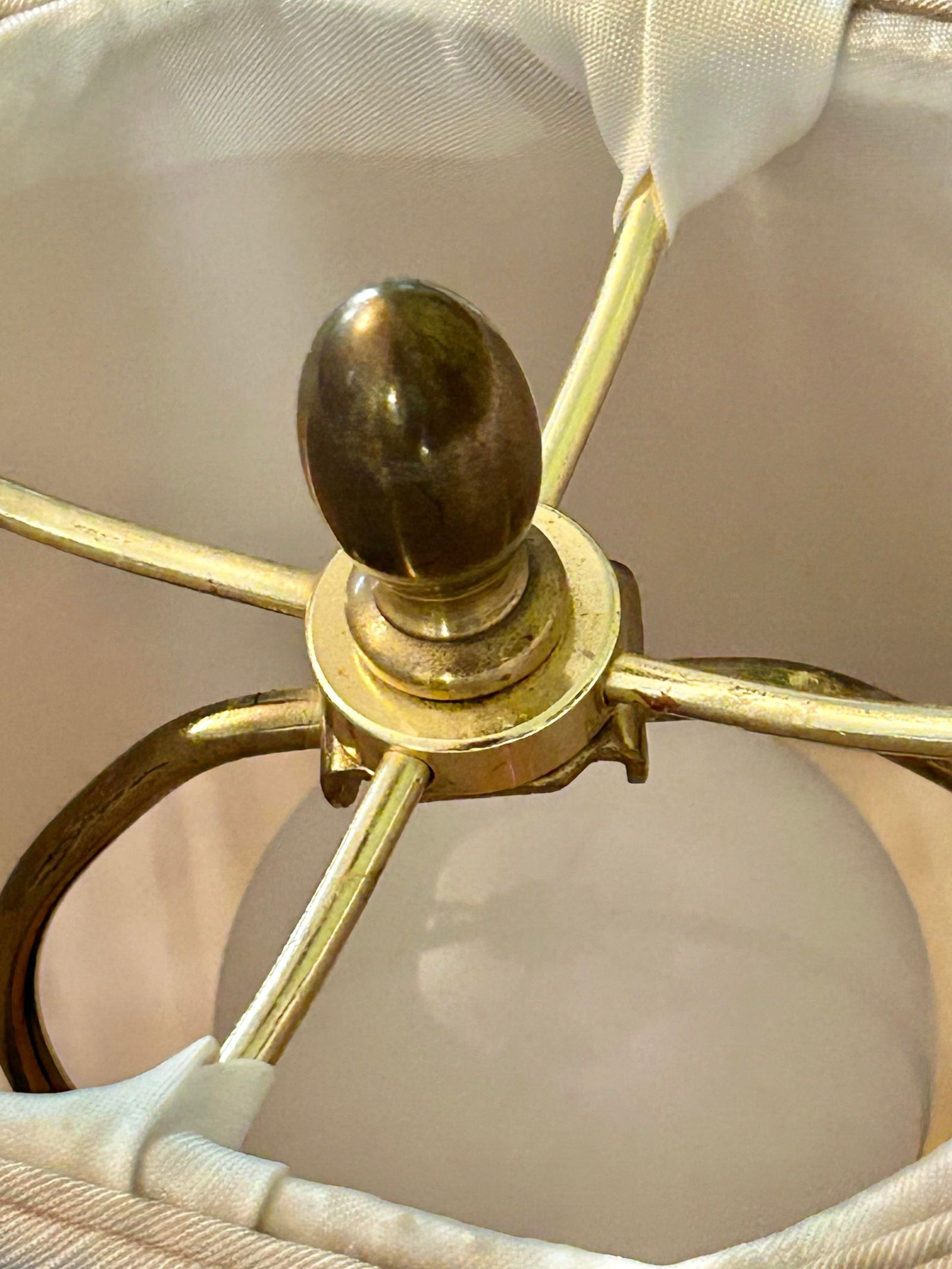 Late 20th Century Neoclassical Regency-Style Lion Table Lamp Black & Gilt Metal in the Style of Fred - 10