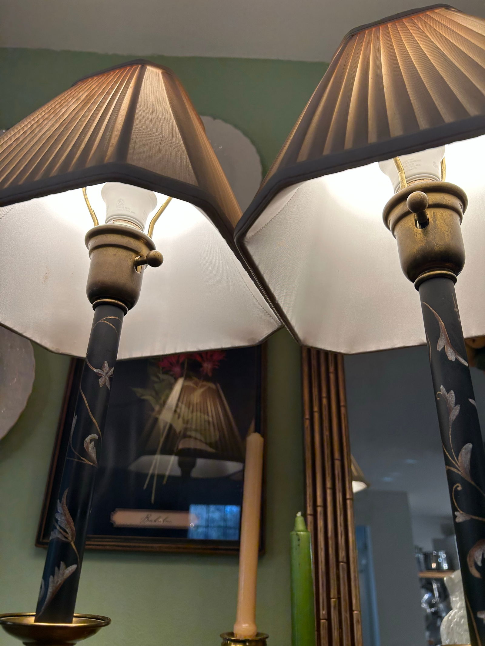 Late 20th Century Neoclassical Regency-Style Lion Table Lamp Black & Gilt Metal in the Style of Fred - 7