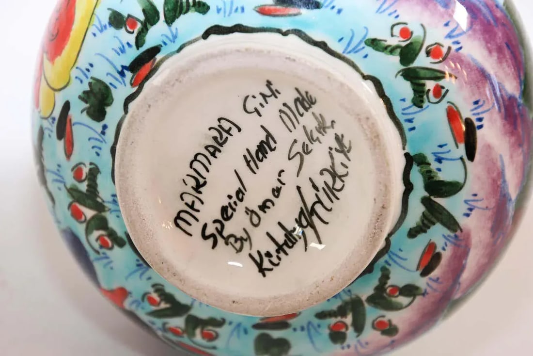 Turkish Ottoman Scene Polychrome Hand Painted Ceramic Vase Kutahya - 9