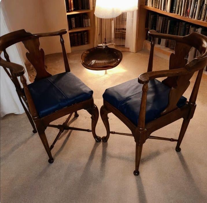 1950s Queen Anne Corner Chairs With Leather Upholstery by Hickory Chairs - 5