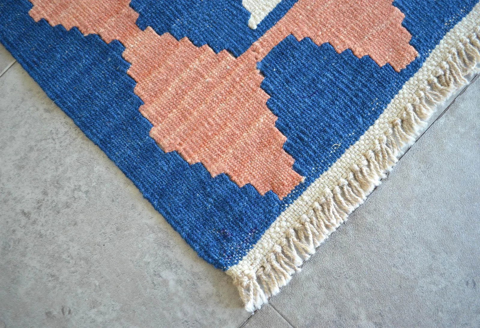 1980s Vintage Hand Woven Turkish Rug Flat Weave Wool Area Kilim Oushak Rug - 4