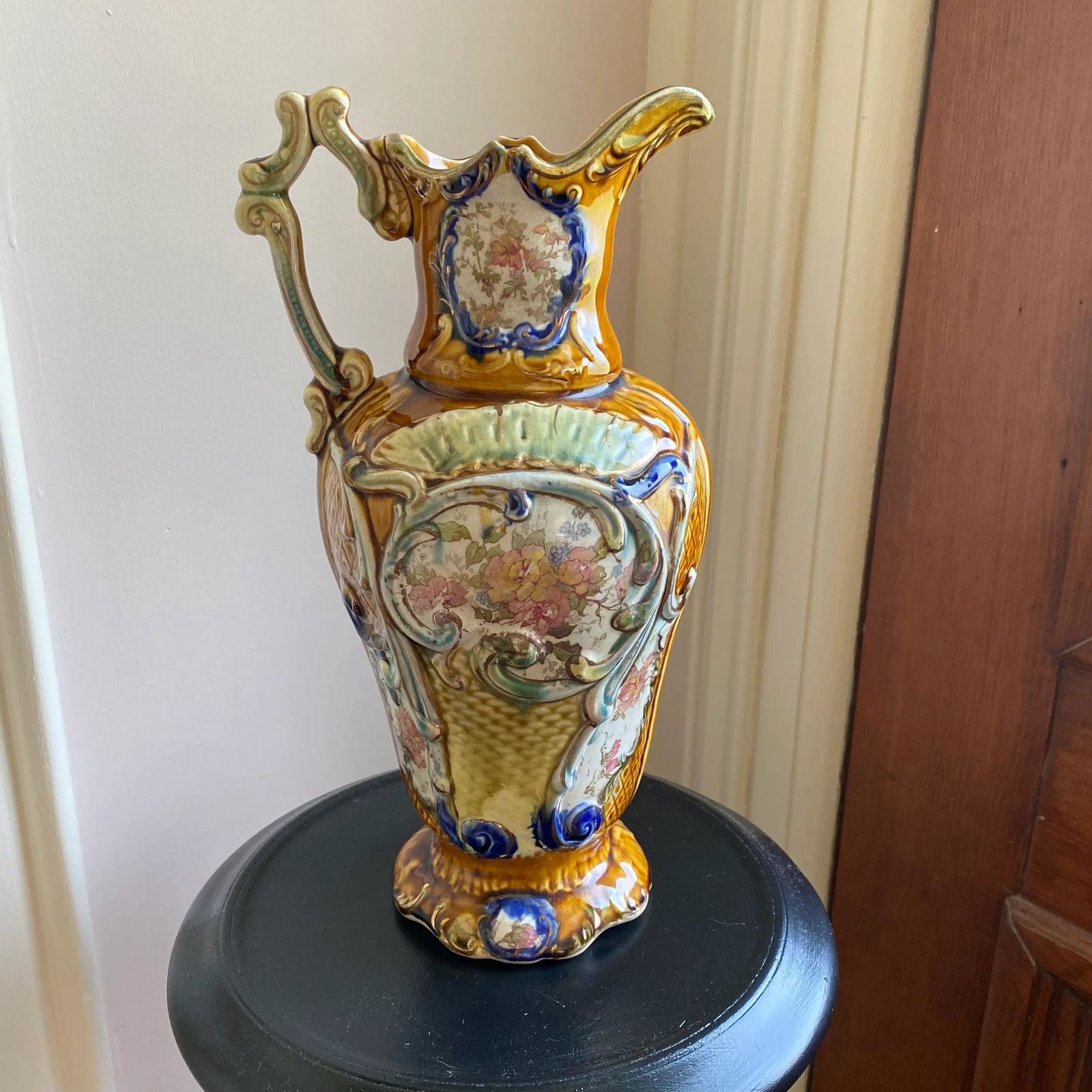Antique English Majolica Pitcher - 7