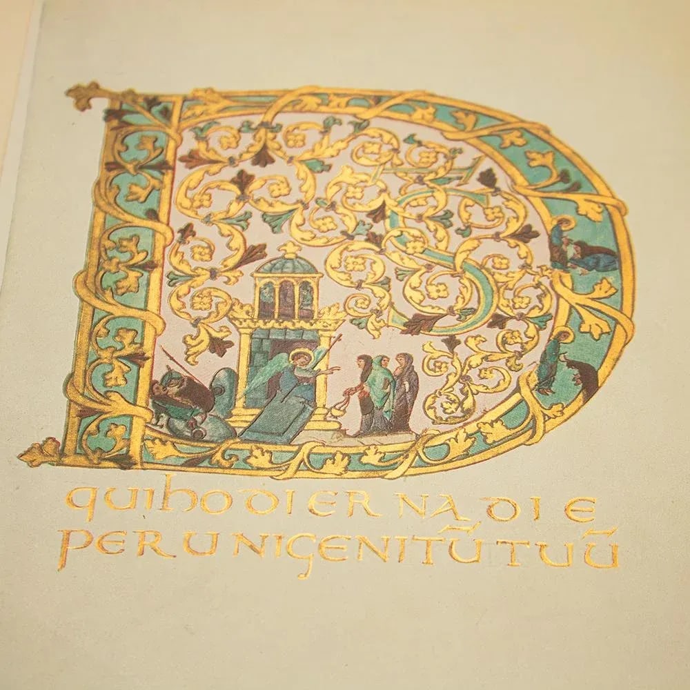1949 Letter D From "The Sacramentary of Gellone", First Edition Vintage Gold Ink Lithograph - 5