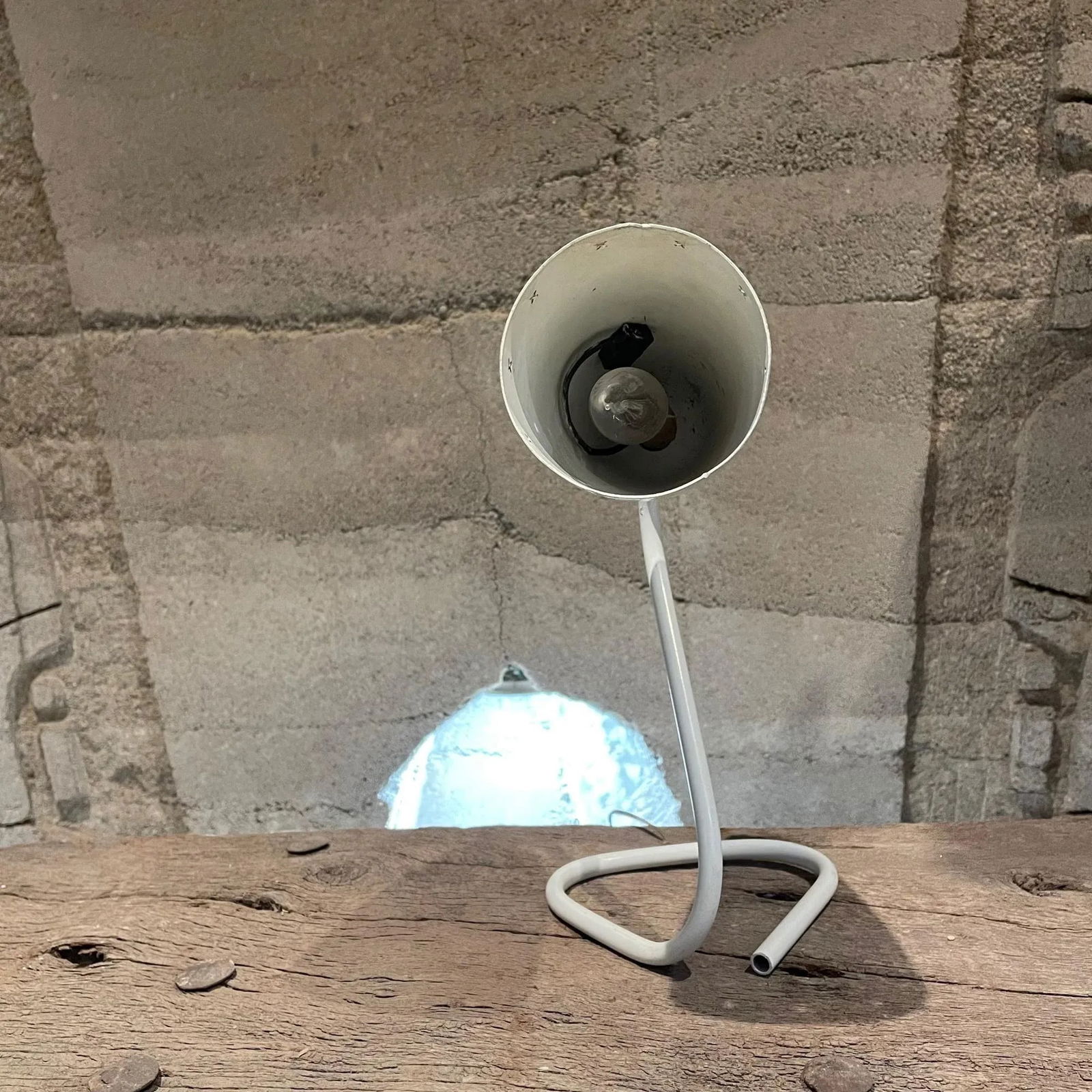 1950s Italian Sculptural Chartreuse Desk Lamp - 4