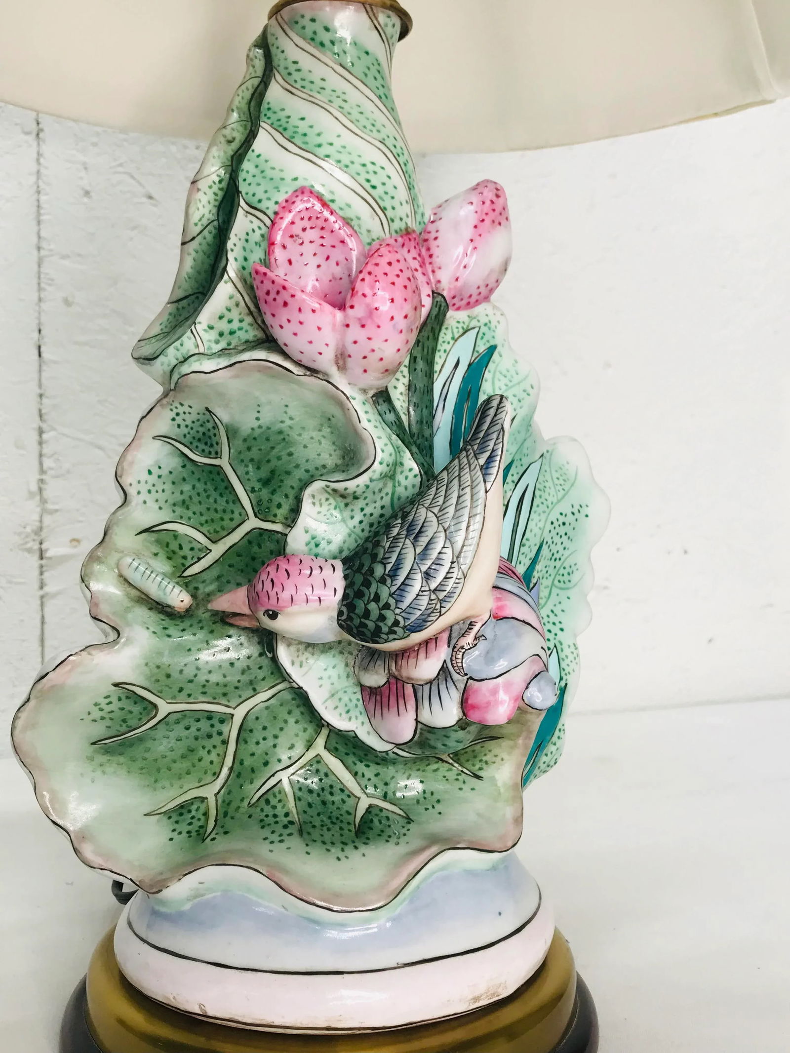 Late 20th Century Pink & Turquoise Hand Painted Wildwood Lamp With Hummingbird and Flora Figural Bas - 3