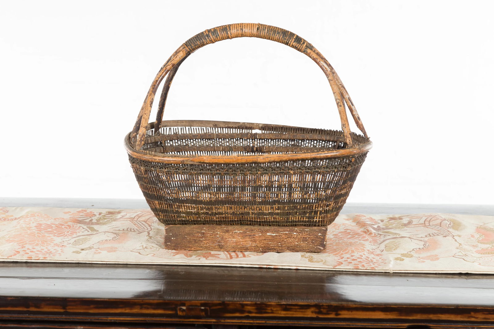 Chinese Rustic Vintage Woven Rattan Market Basket with Large Handle and Base - 4