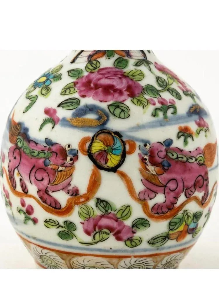 Chinese Small Famille Rose Medallion Porcelain Bottle Vase - 4