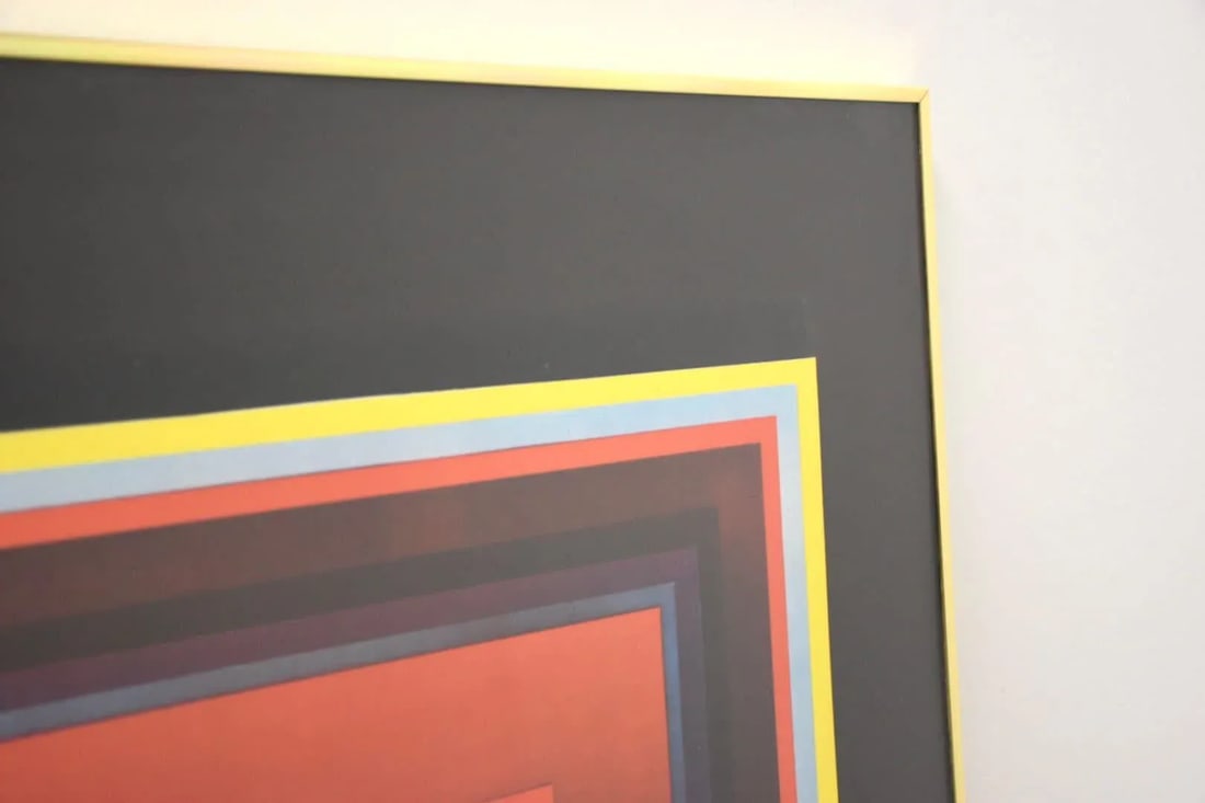 Abstract Geometric Print - 4