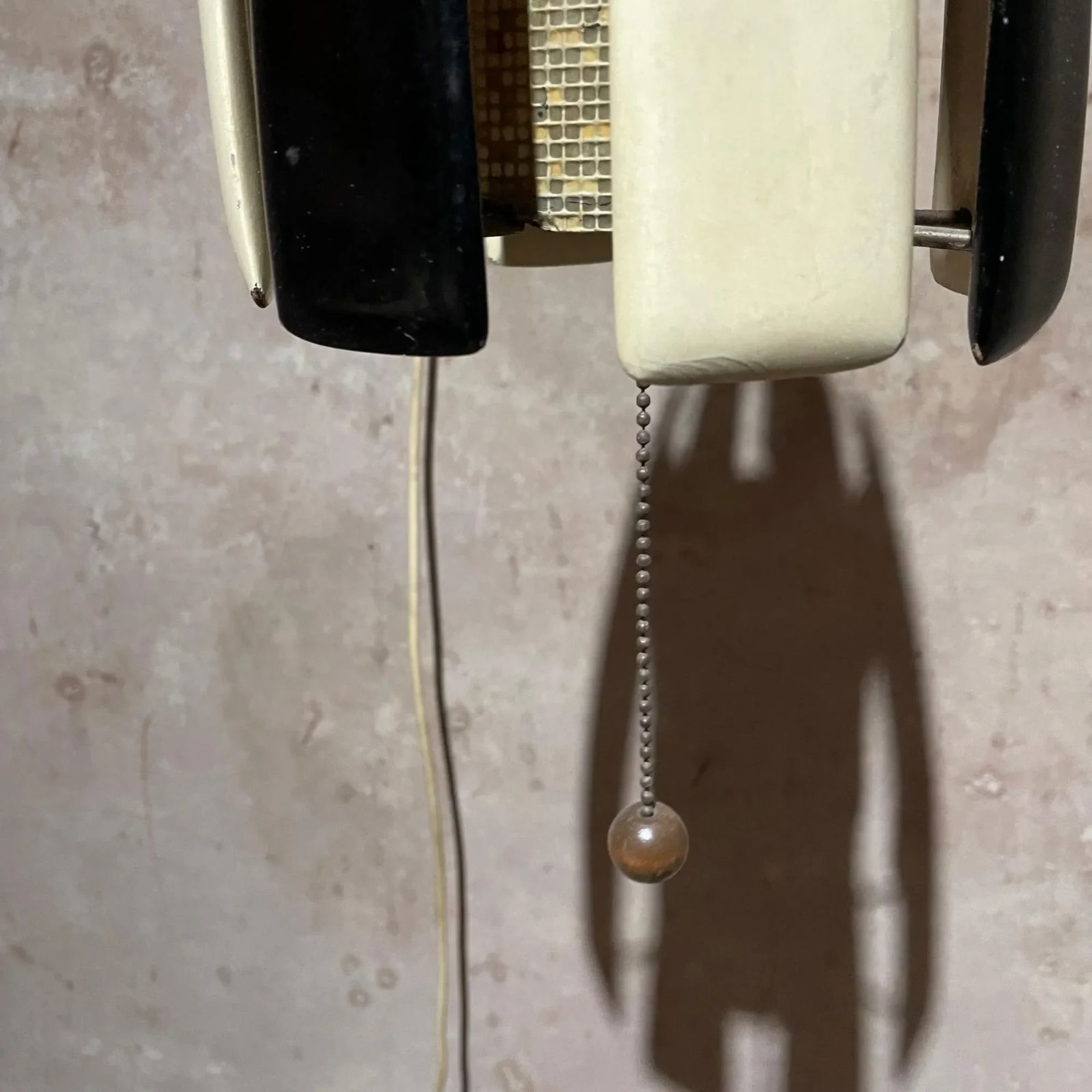 Mid-Century Modern Ebony & Ivory Mahogany Wall Sconce Eugenio Escudero Mexico - 10