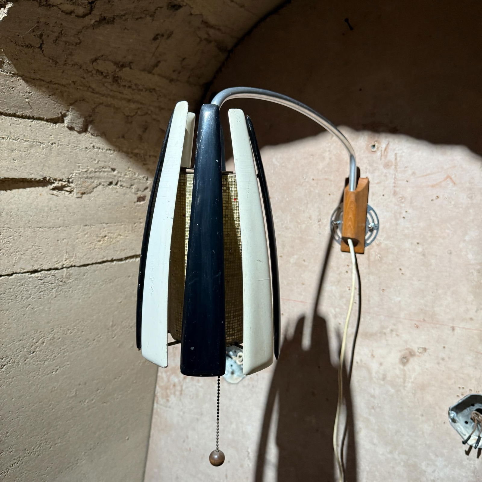 Mid-Century Modern Ebony & Ivory Mahogany Wall Sconce Eugenio Escudero Mexico - 13