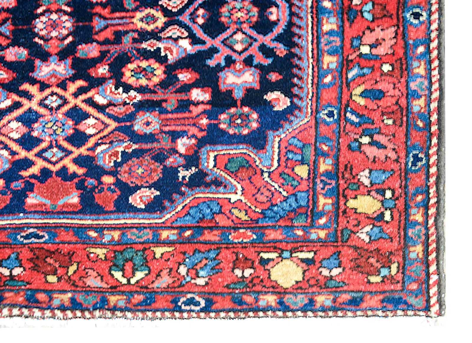 Early 20th Century Bibikibad Rug - 11