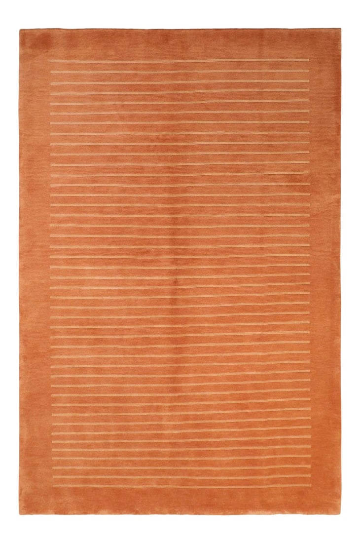 1980s 1980s Vintage Nepalese Rust/Tan Wool Rug - 6'0'' X 9'0'': Made with a sheen in a beautiful color pallet, this Nepalese hand knotted rug is known for its soft pile, embodying the craftsmanship of timeless technique. Simple design enunciating the simplicity,