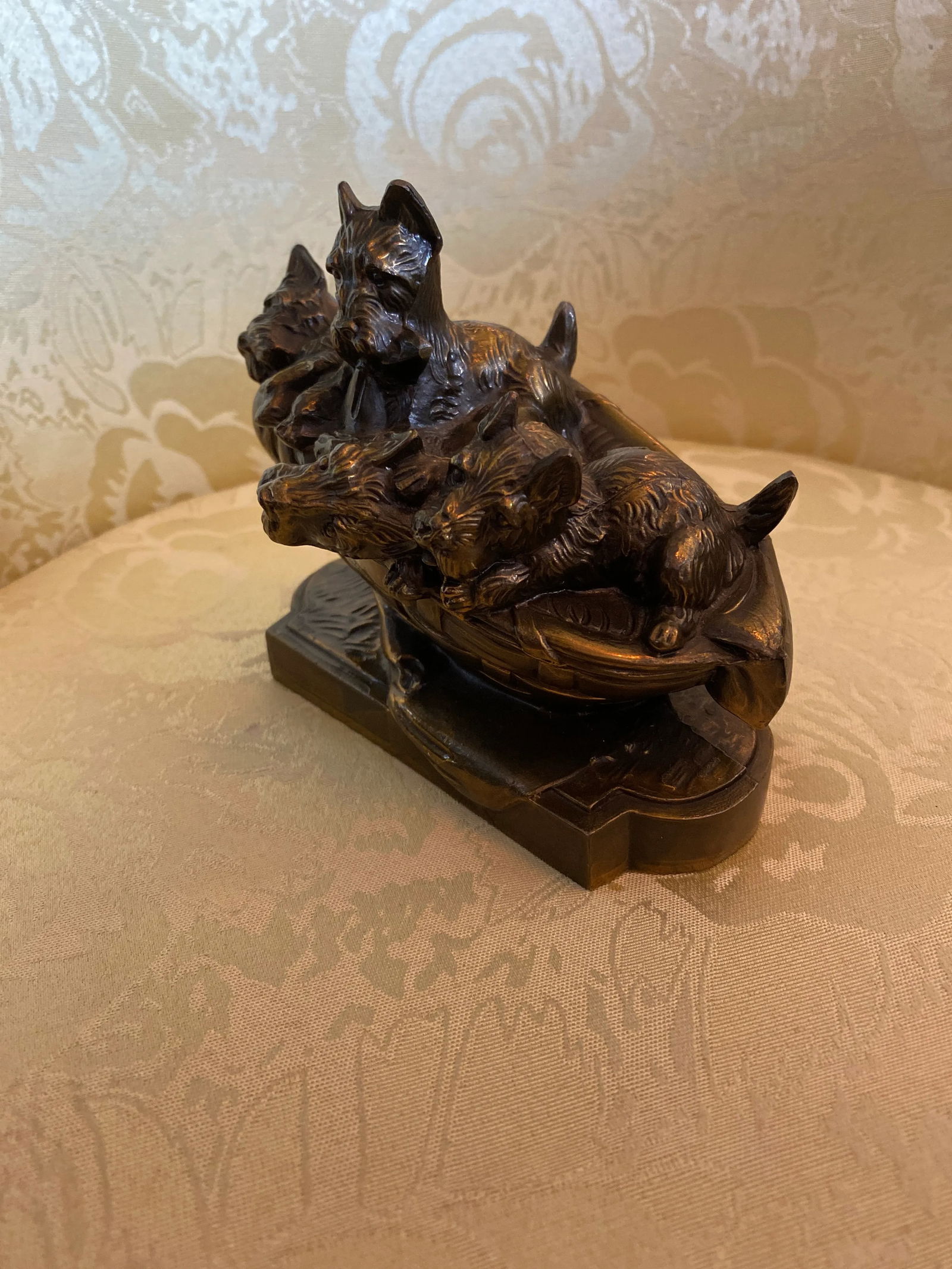 1960s Bronze Tone Metal Yorkies in a Basket - 3