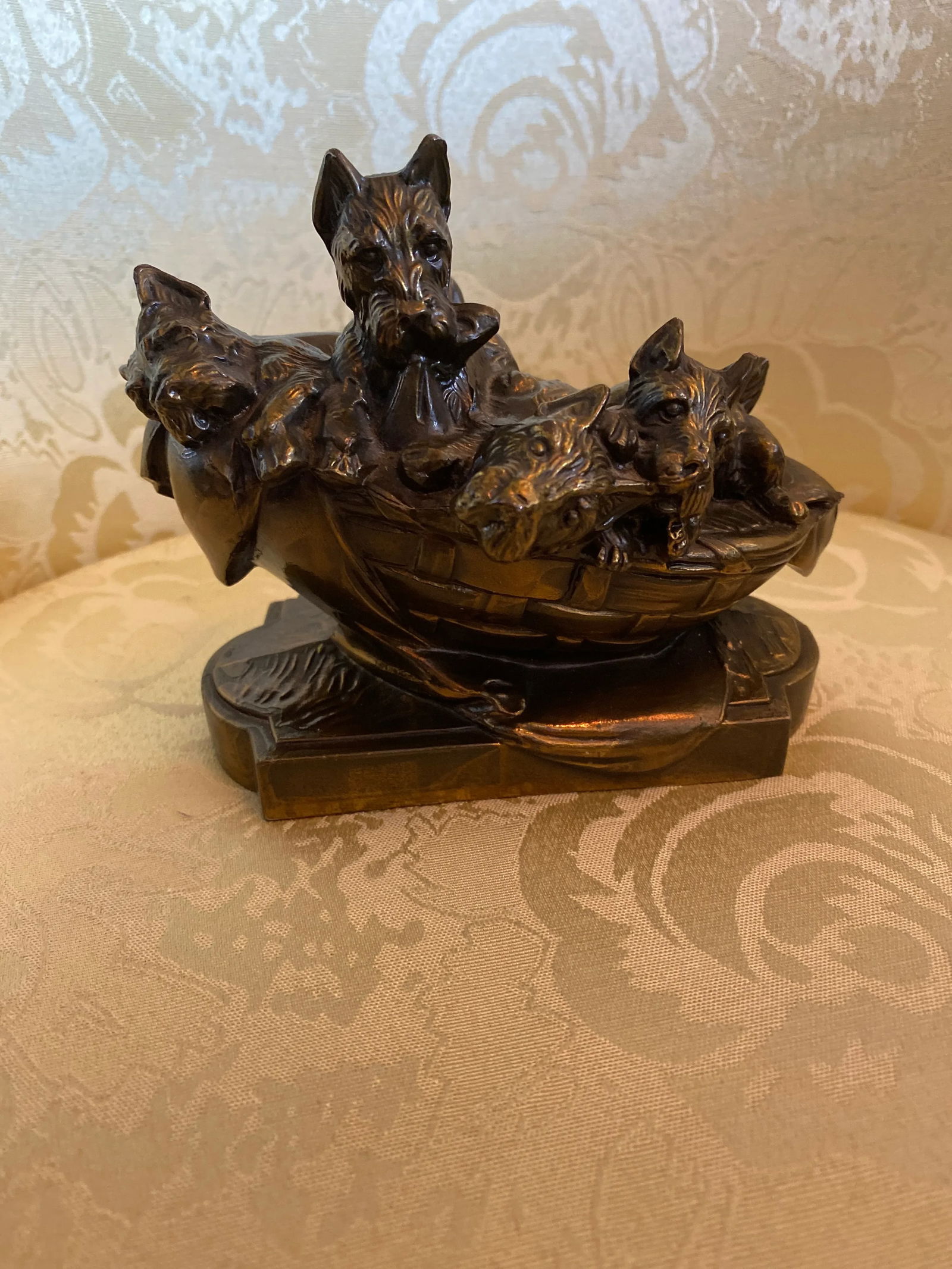 1960s Bronze Tone Metal Yorkies in a Basket - 6