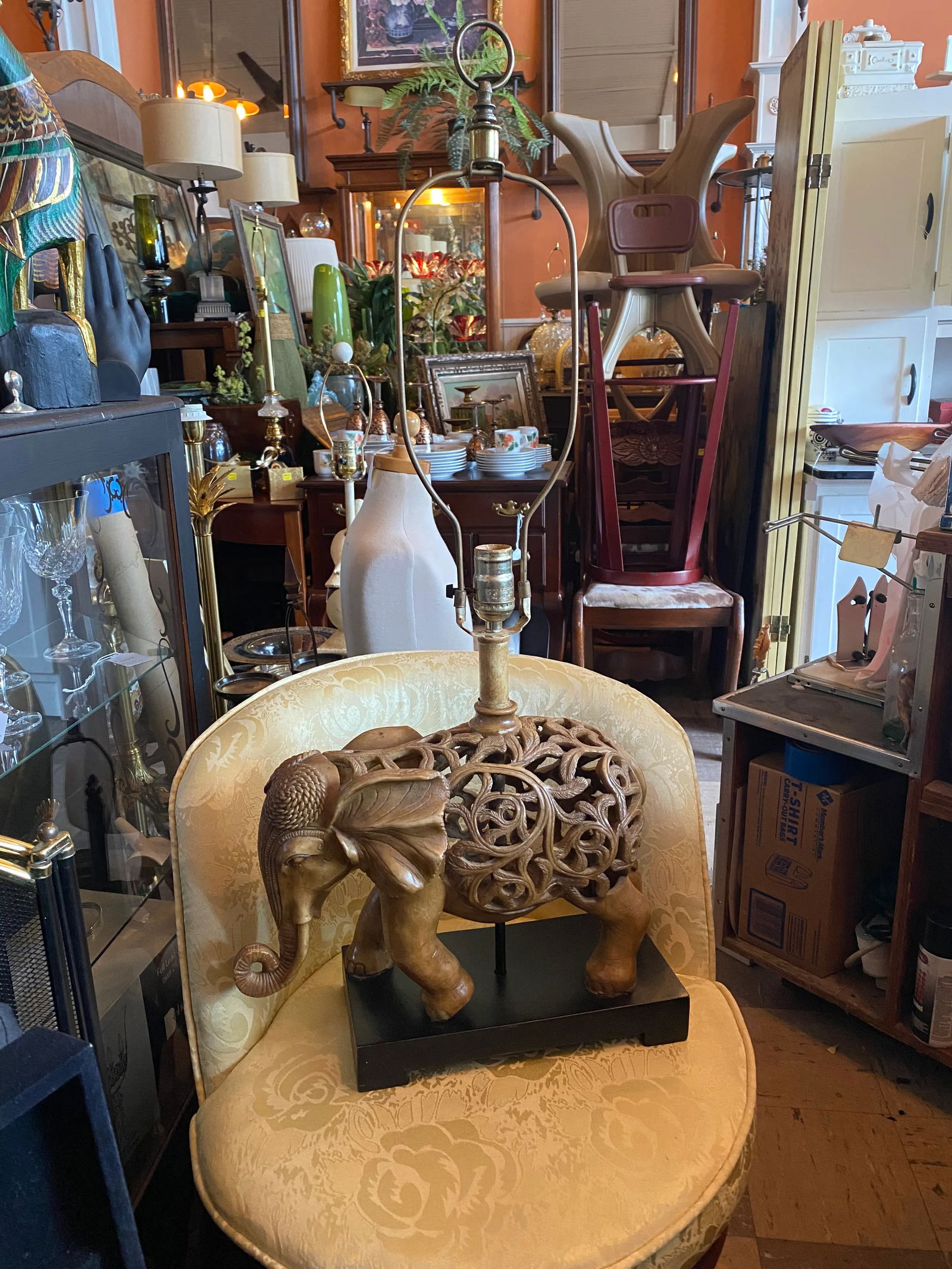 1970s Large Elephant Lamp - 6