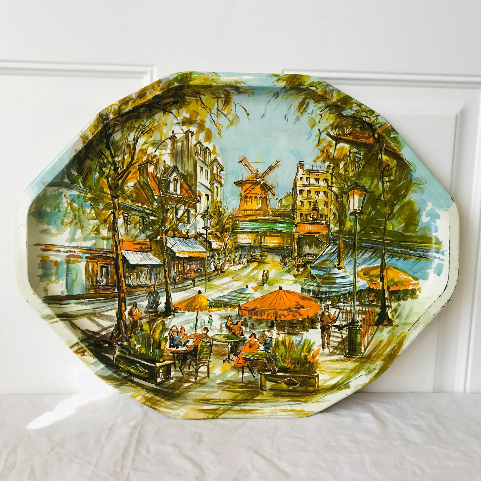 Vintage Moulin Rouge Parisian Scene Metal Tray by Daher, Long Island - New York, Made in England - 8