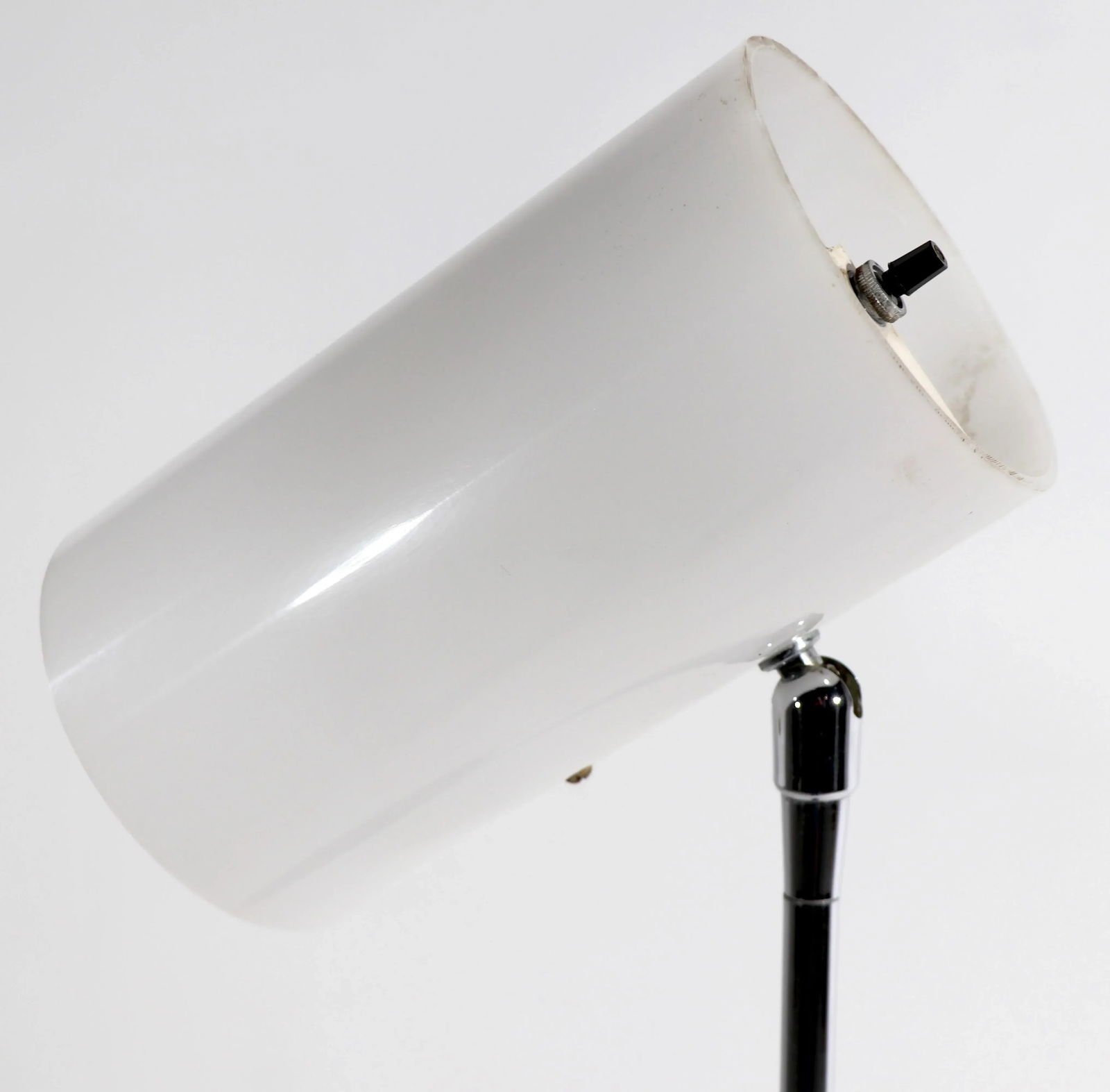 Mid Century Plastic and Chrome Cylinder Can Shade Floor Lamp by George Kovacs - 9