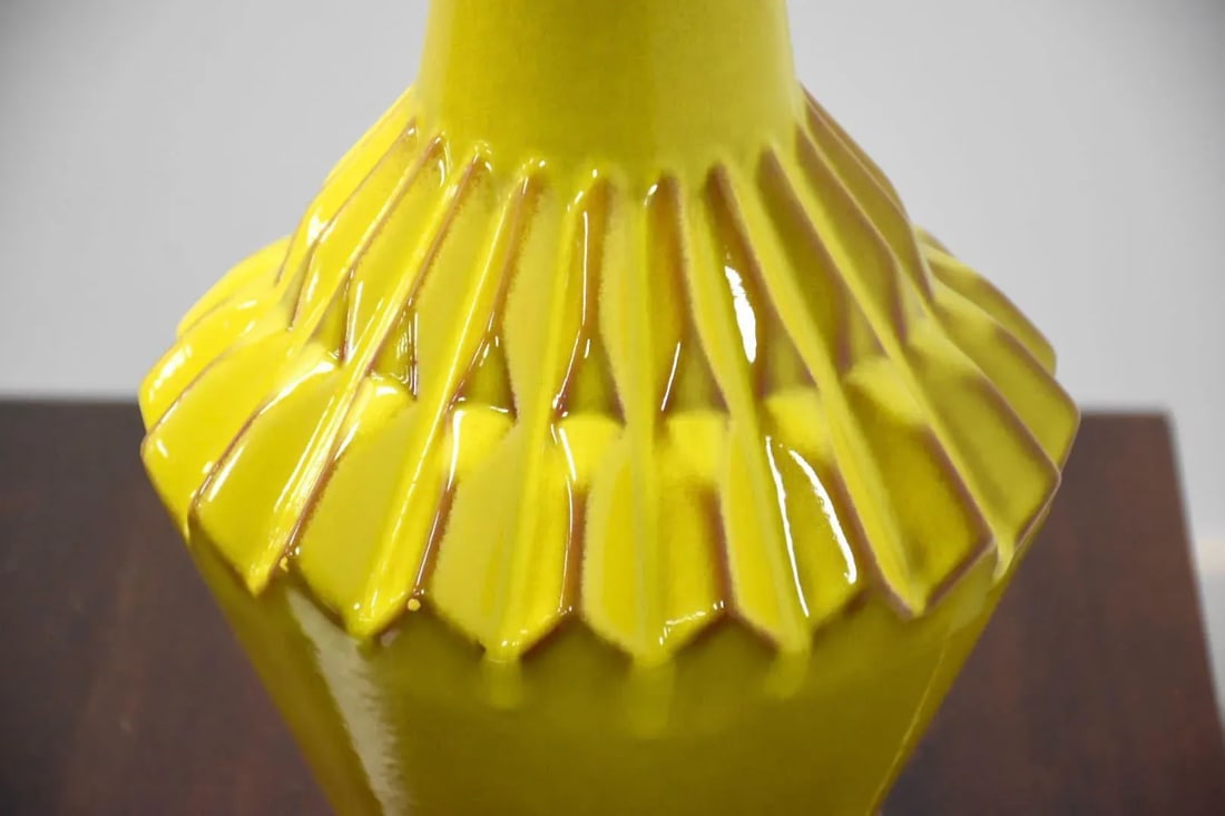 Mid Century Yellow Table Lamp - 5