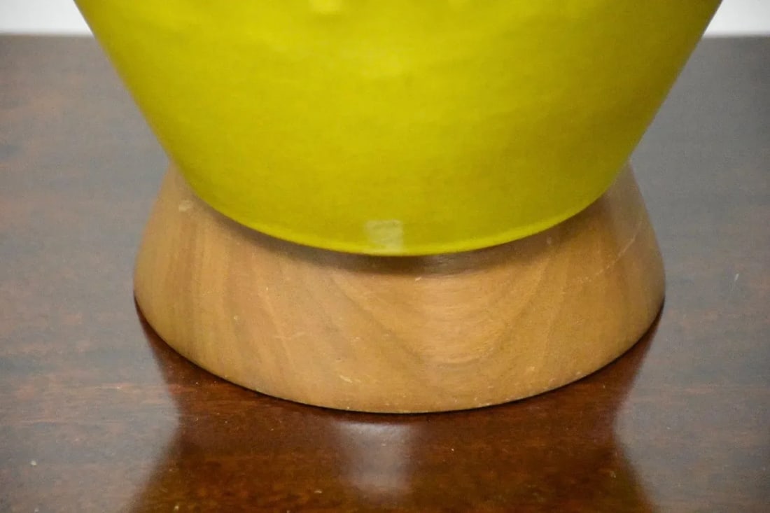 Mid Century Yellow Table Lamp - 6
