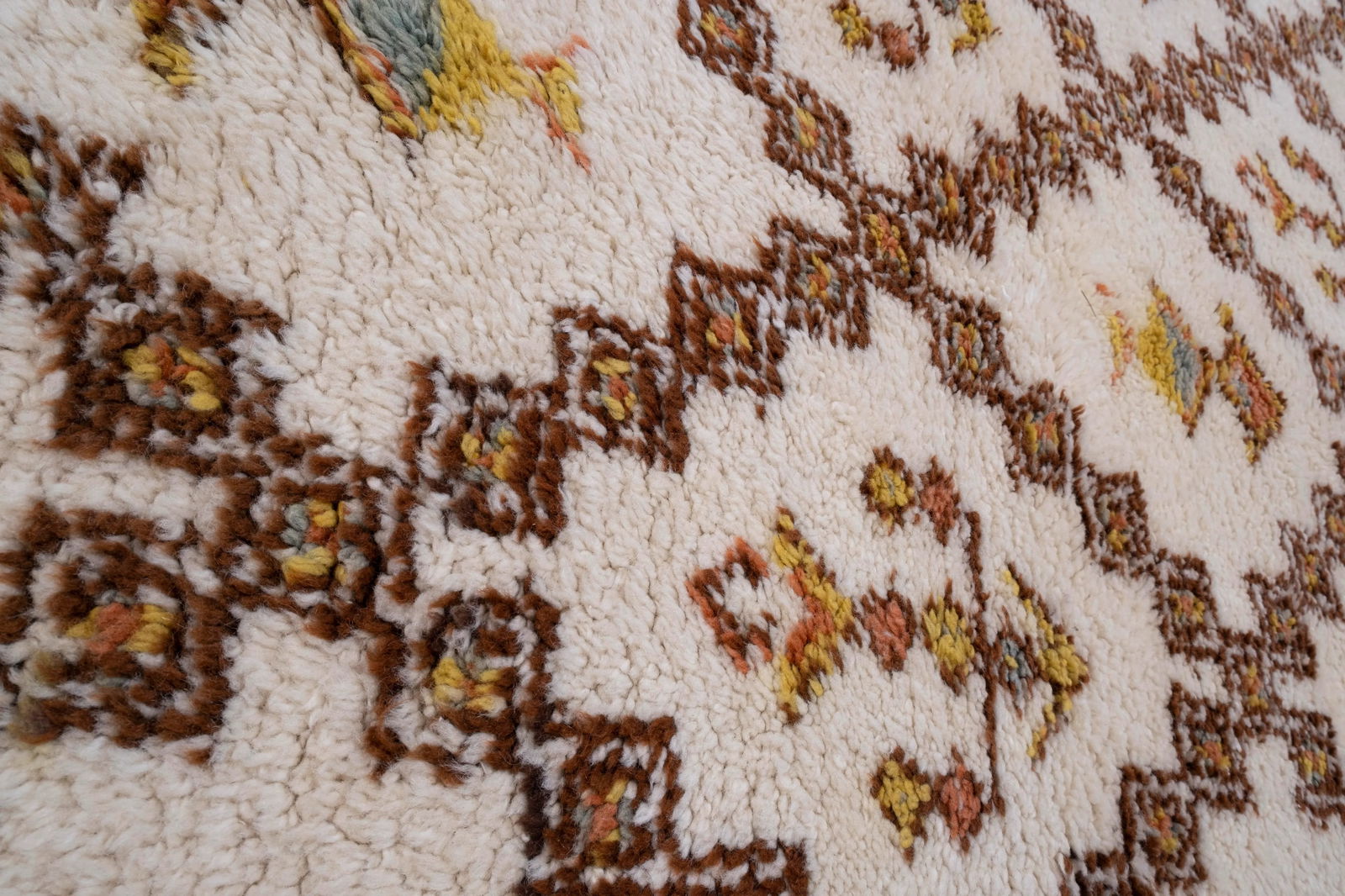 Mid 20th Century Moroccan Rug 5'6" X 7'9" - 10