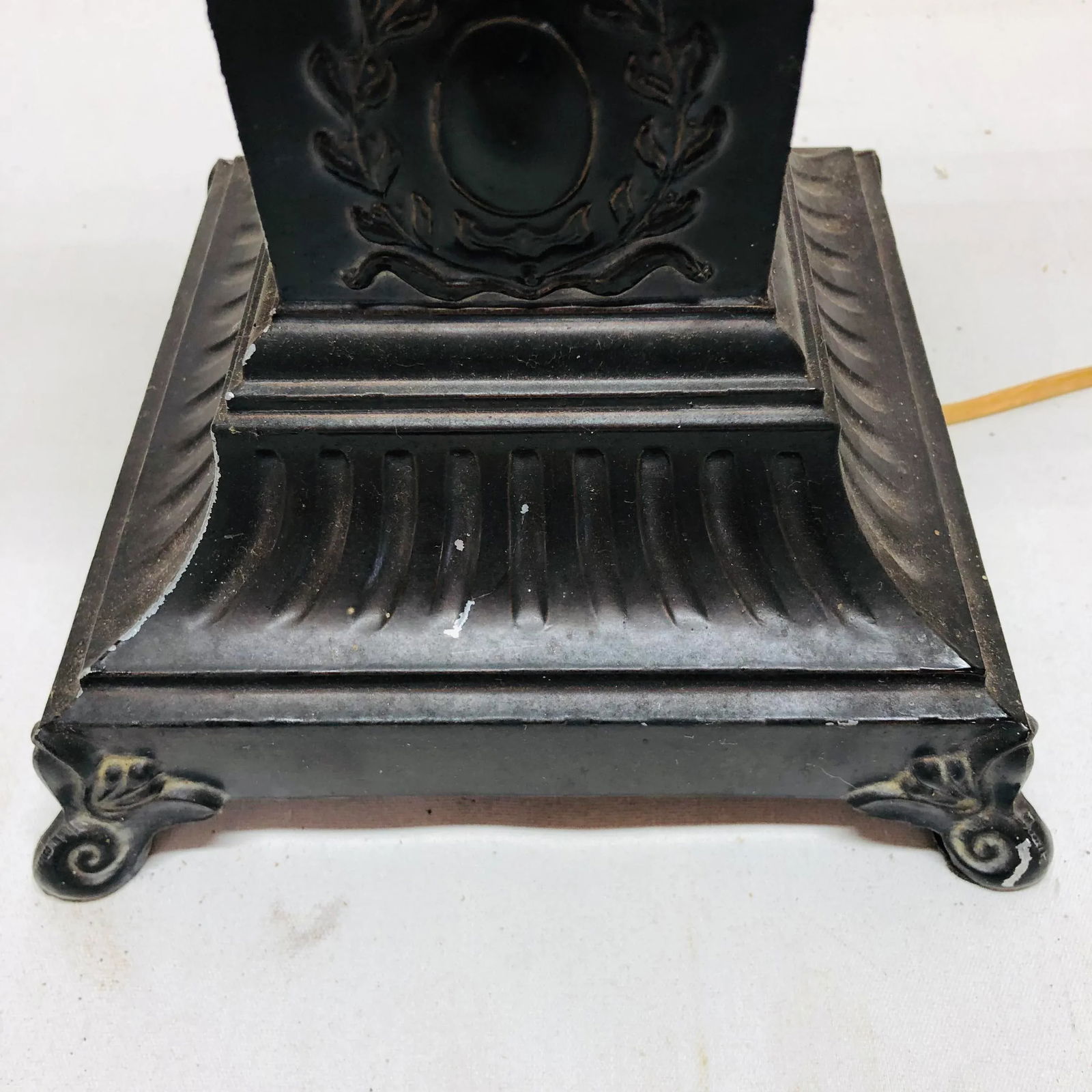 Vintage Robert Abbey Neoclassical Style Lamp - 12