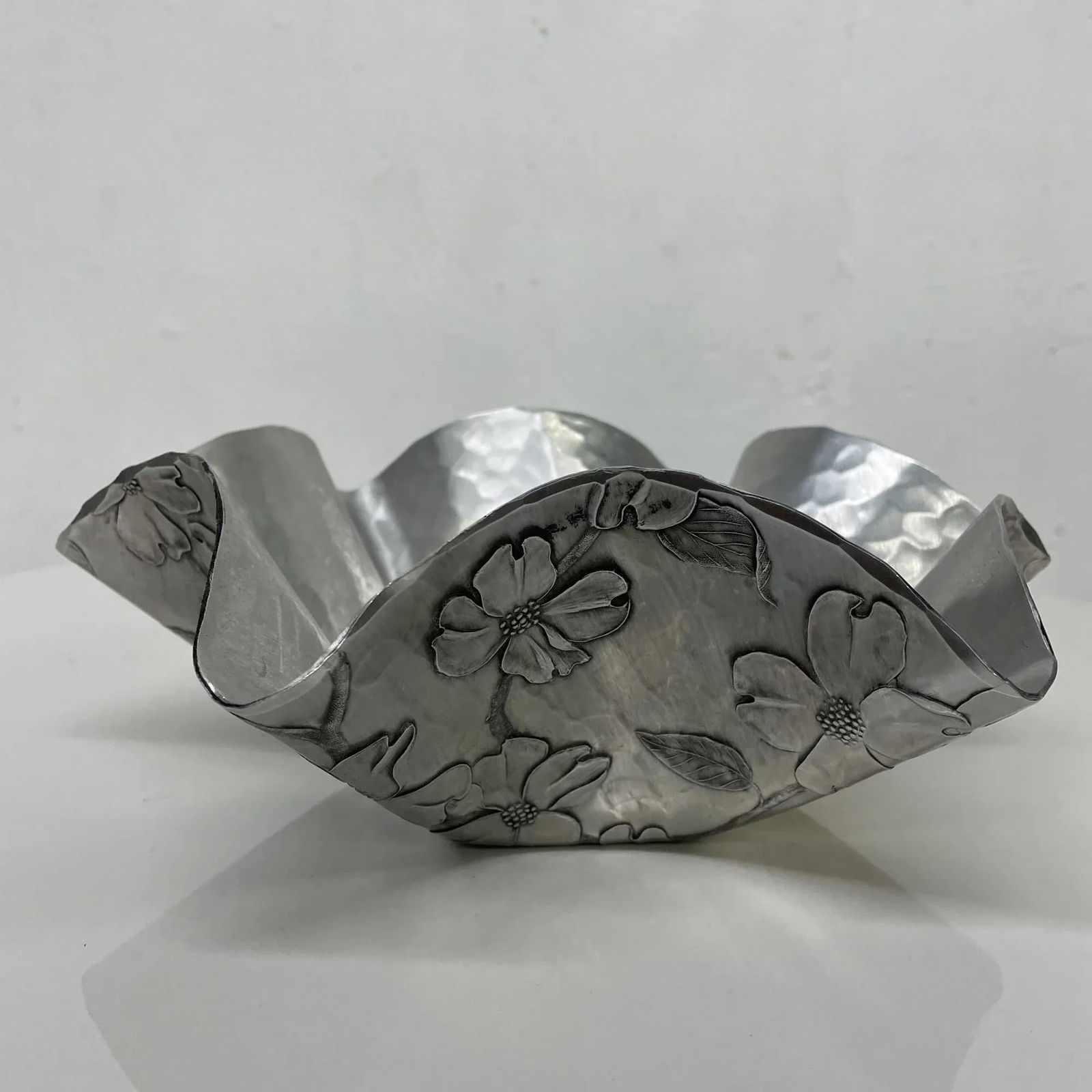 Wendell August Forge Sculptural Serving Dish Dogwood Blossom Grove City, Pa - 10