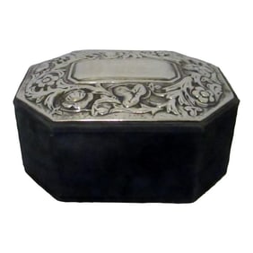 1950s Limentani Argenti Silver Embossed Lid Black Velvet Trinket Box Oval Octagon