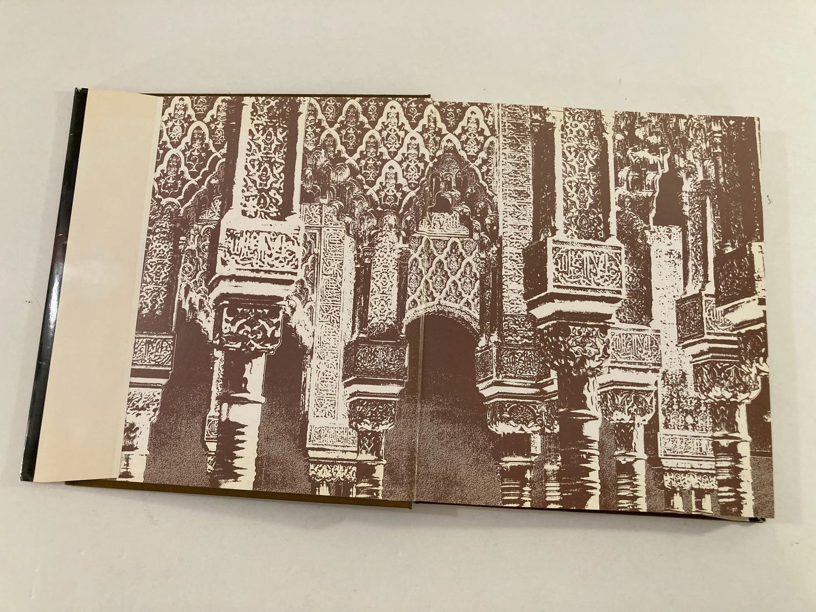 AL-ANDALUS. El Islam en EspaÃ±a by Juan Vernet, Martin Martinez, Collectible Book - 8