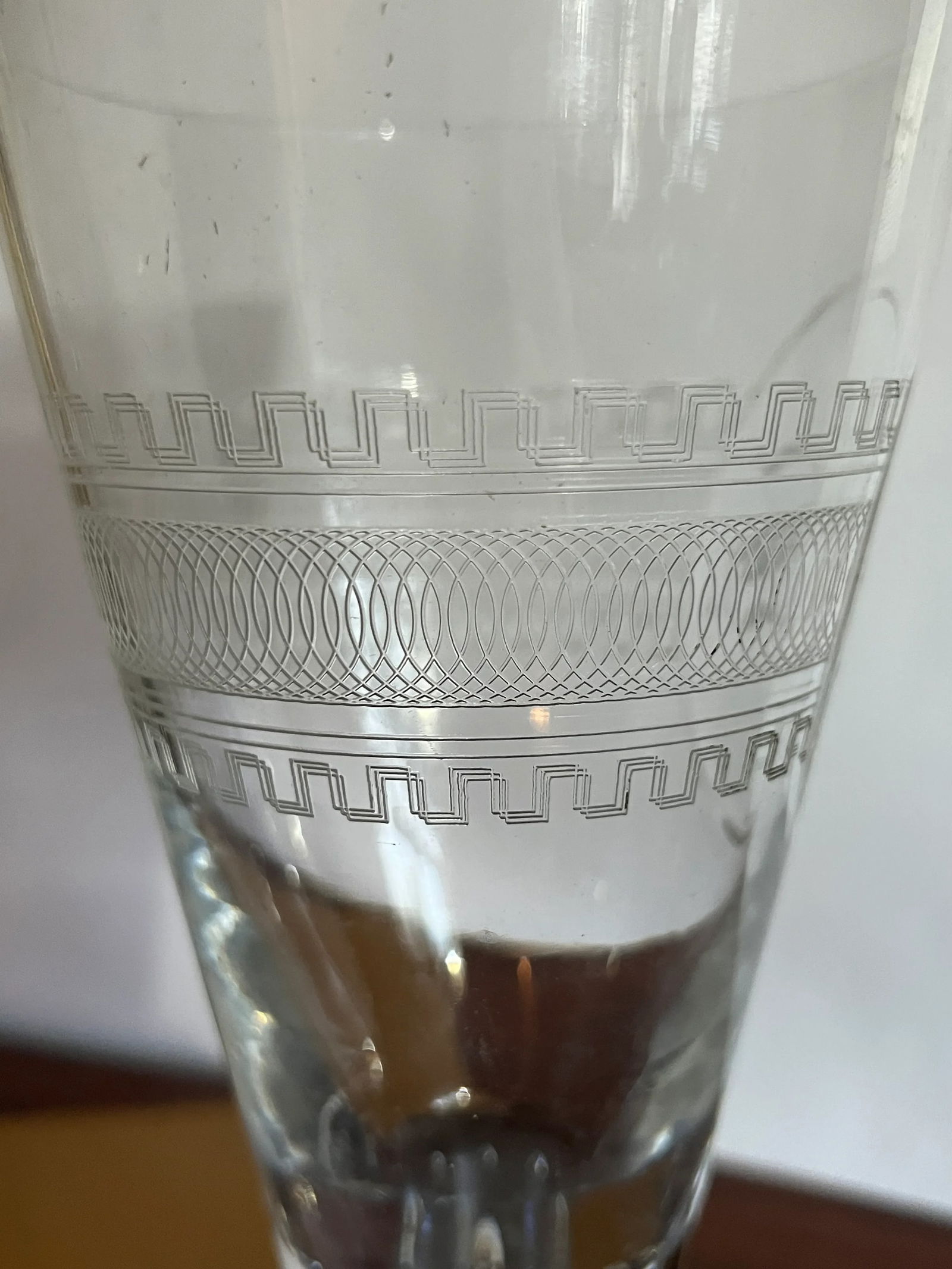 19th Century Georgian Anglo-Irish Etched Glass Vase - 8