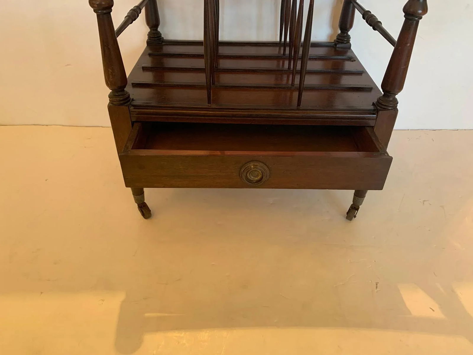 Vintage Mahogany Canterbury Magazine Holder With Single Drawer - 3