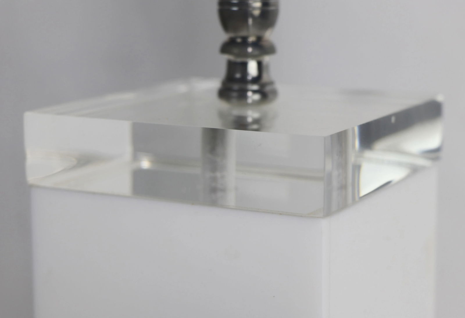 Postmodern Lucite Table Lamp by George Bullio - 6