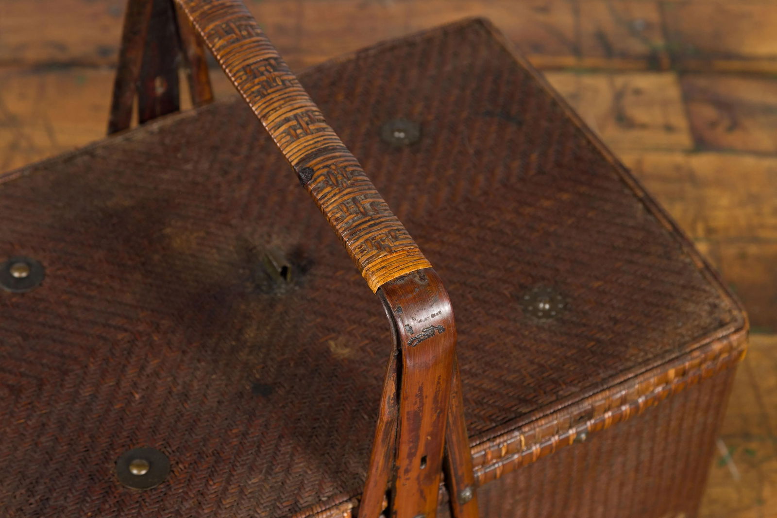 Chinese Early 20th Century Rattan Lunch Box with Tripartite Bamboo Handle - 11