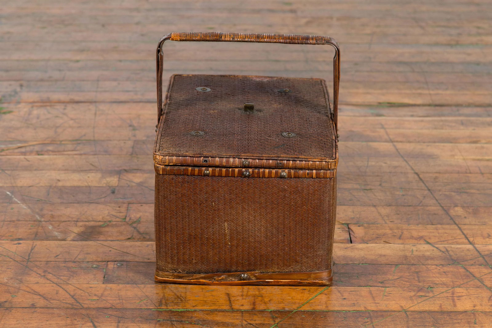 Chinese Early 20th Century Rattan Lunch Box with Tripartite Bamboo Handle - 4