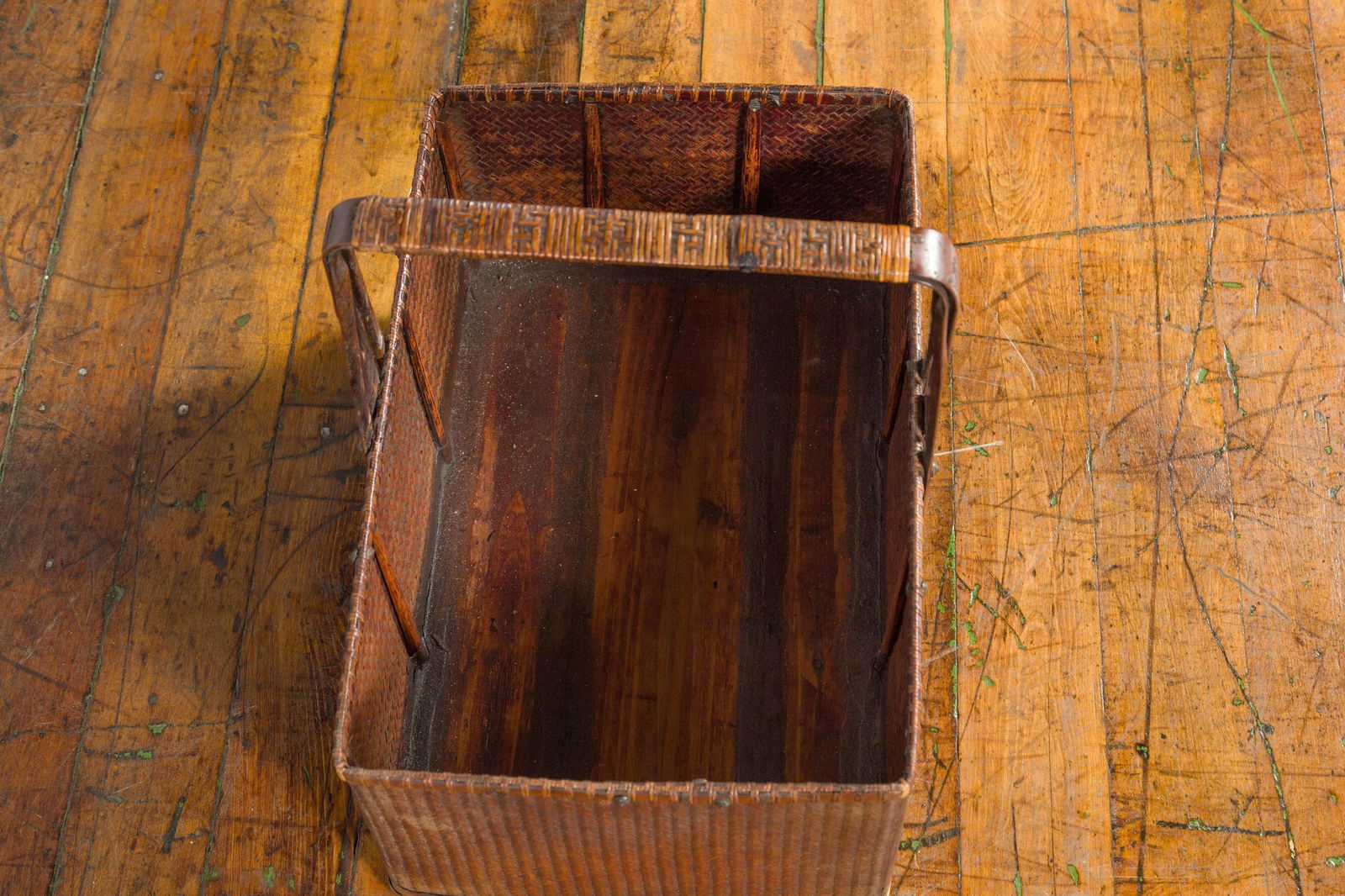 Chinese Early 20th Century Rattan Lunch Box with Tripartite Bamboo Handle - 9