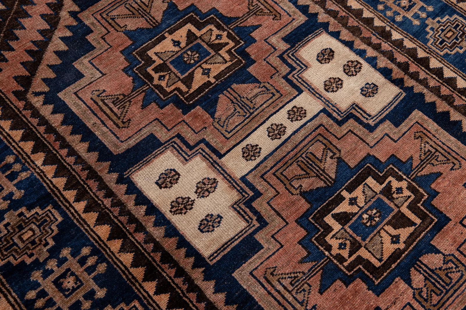 Vintage Handmade Persian Ivory Geometric Wool Rug 4'3" X 6'3" - 7