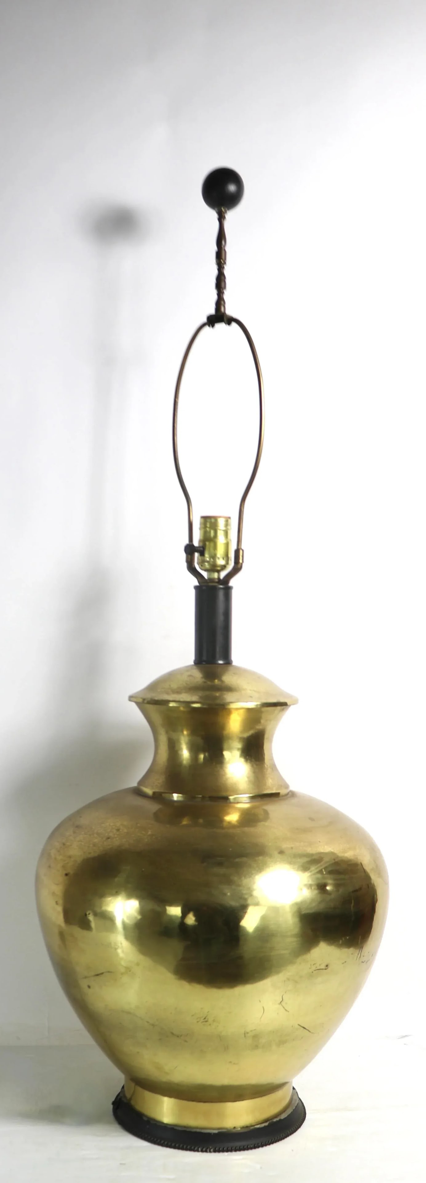 Large Brass Chinese Style Table Lamp - 3