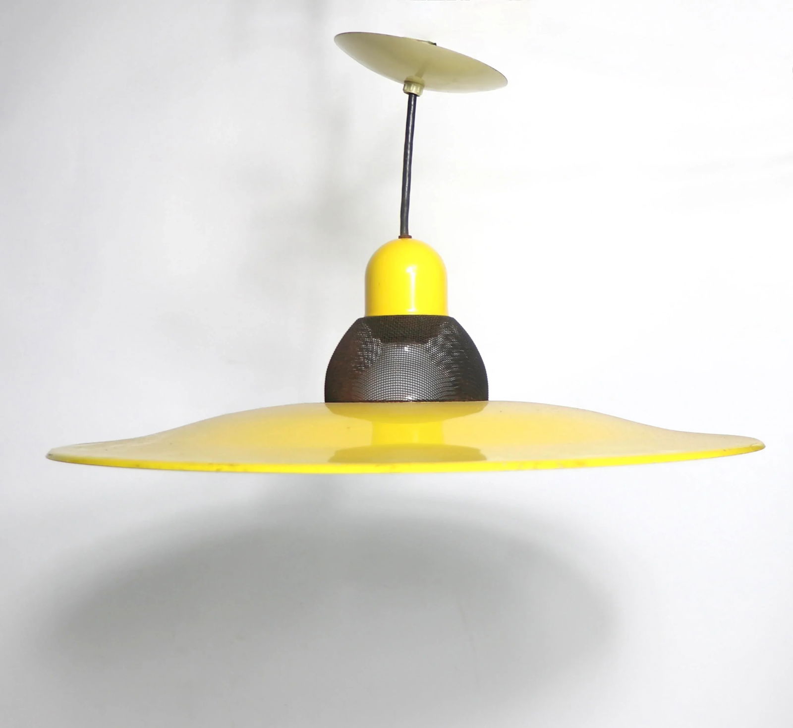 Memphis Style Chandelier Marked Luminaire Csa in Yellow and Black Ca.1980's - 11
