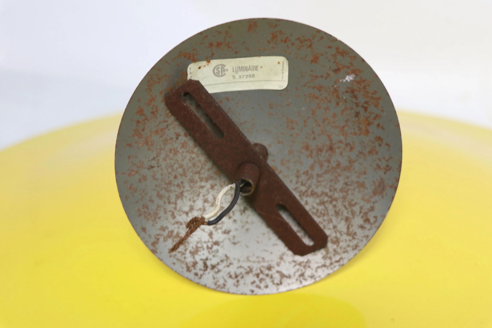 Memphis Style Chandelier Marked Luminaire Csa in Yellow and Black Ca.1980's - 6