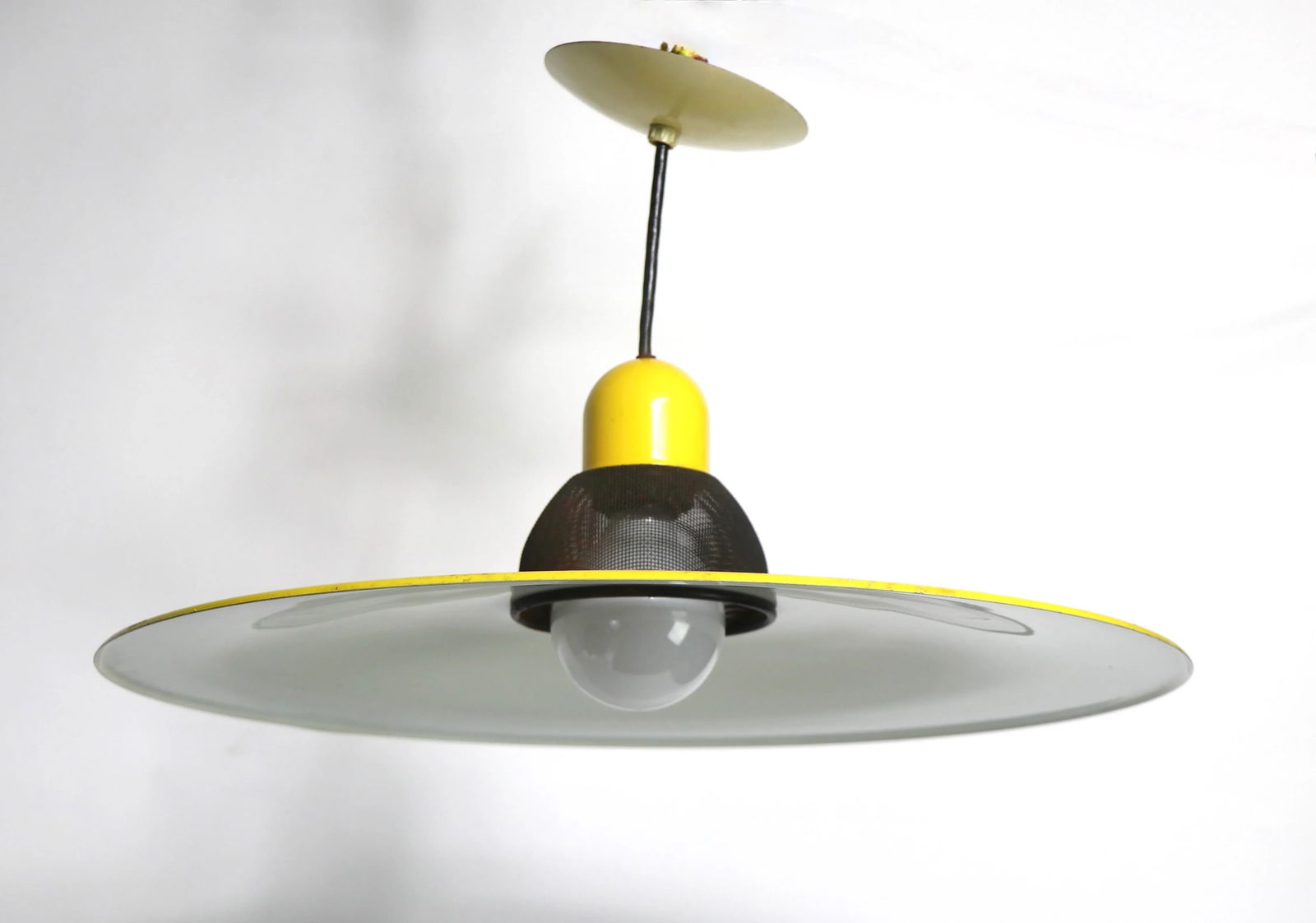 Memphis Style Chandelier Marked Luminaire Csa in Yellow and Black Ca.1980's - 9