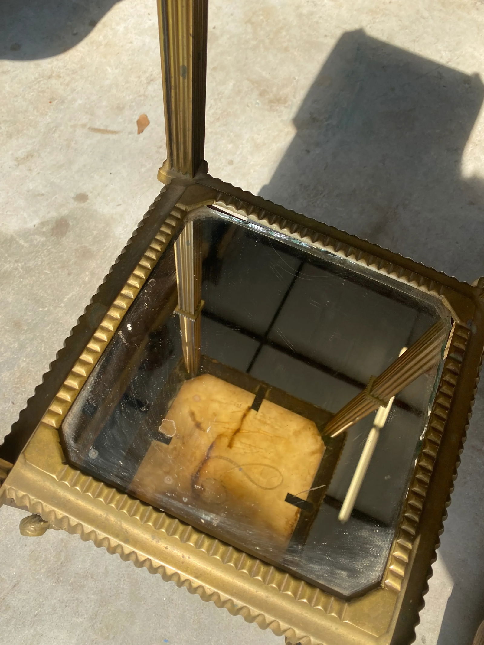 1970s Vintage Brass and Marble Footed Side Table - 4