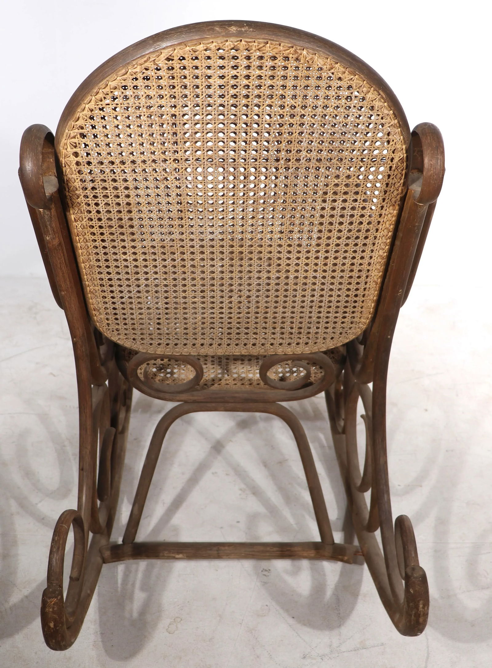 Oversize Bentwood Thonet Style Rocking Chair as Is - 7