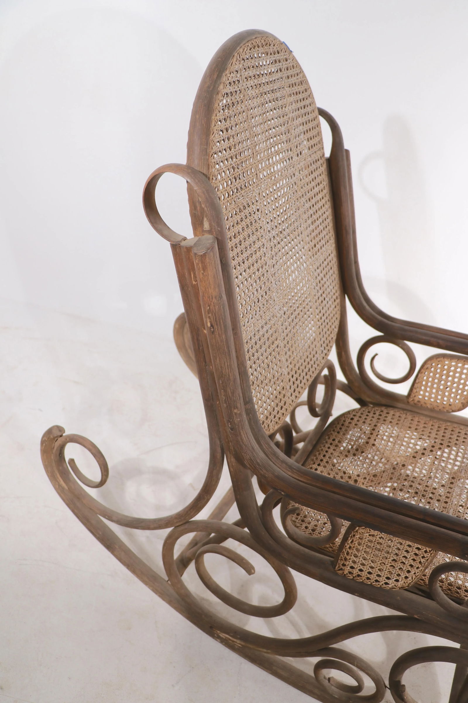 Oversize Bentwood Thonet Style Rocking Chair as Is - 8