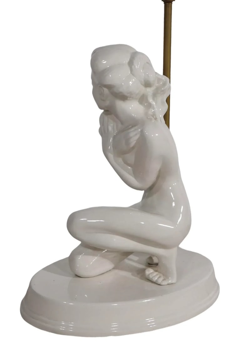 White Ceramic Nude Female Table Lamp Made in Usa Ca. 1950/1960's - 4