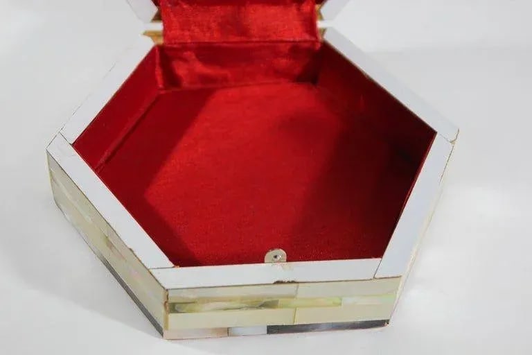 Mid 20th Century Handcrafted White Mother of Pearl Inlaid Moorish Octagonal Box - 11