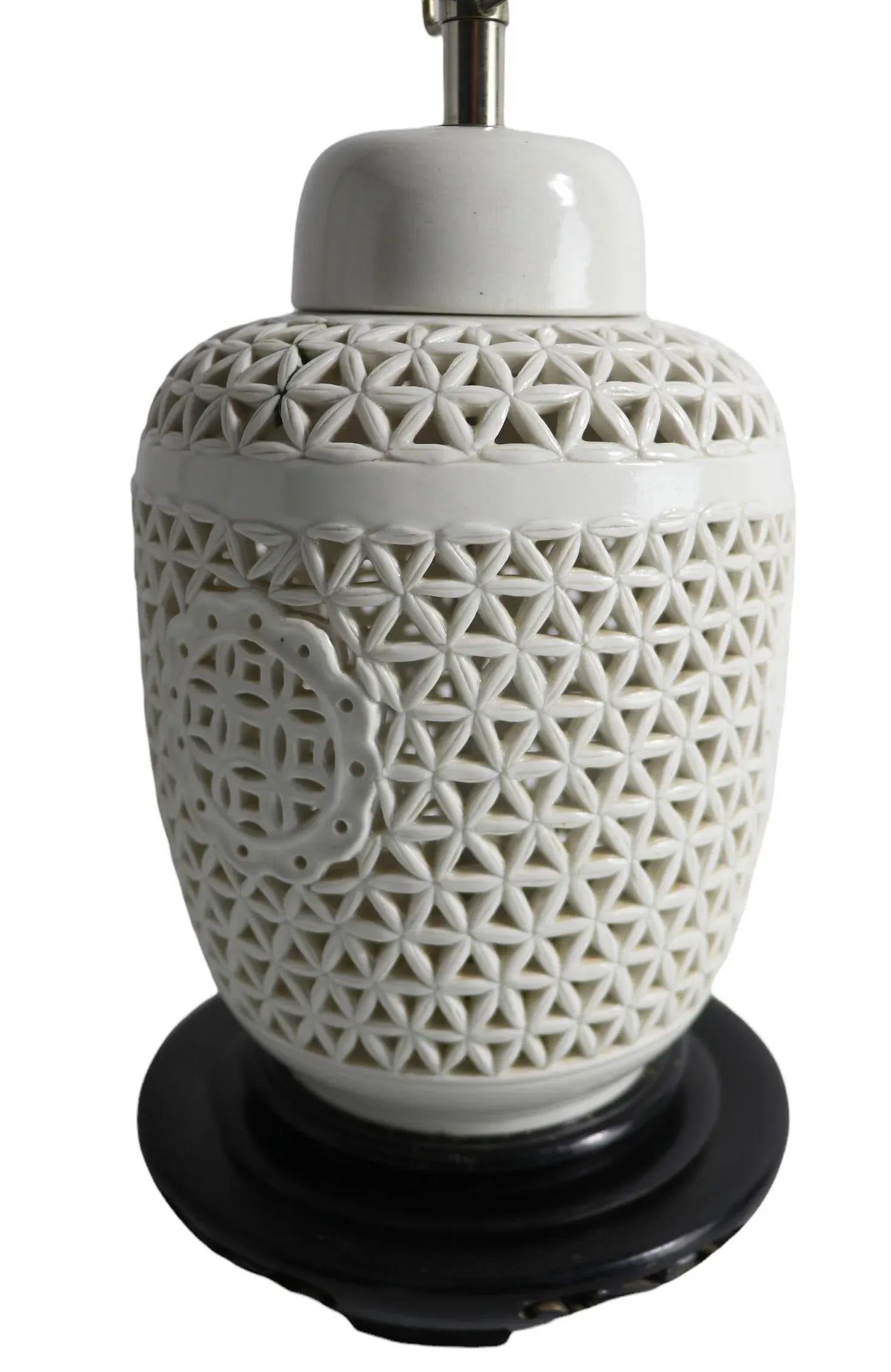 Reticulated Blanc DeChine Ginger Jar Table Lamp in the Chinese Style - 4