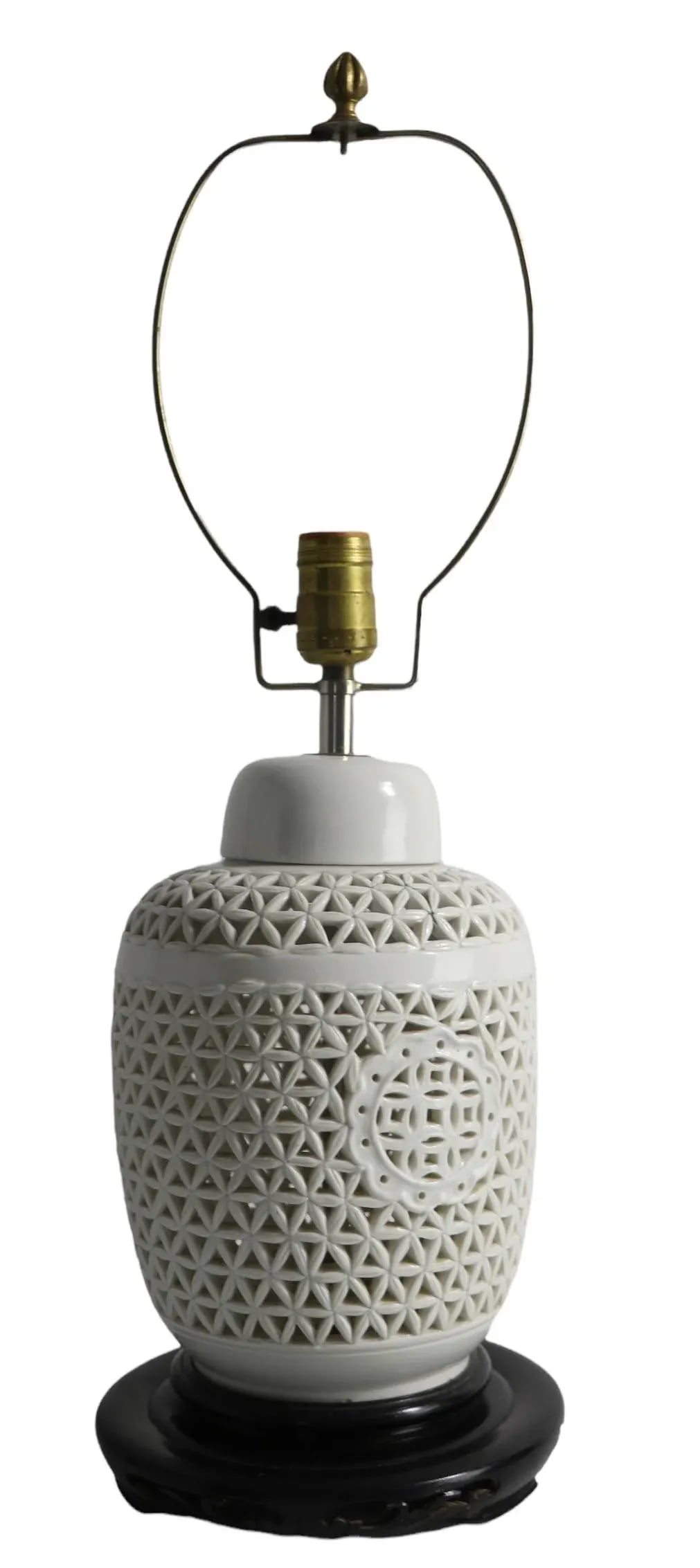 Reticulated Blanc DeChine Ginger Jar Table Lamp in the Chinese Style - 5