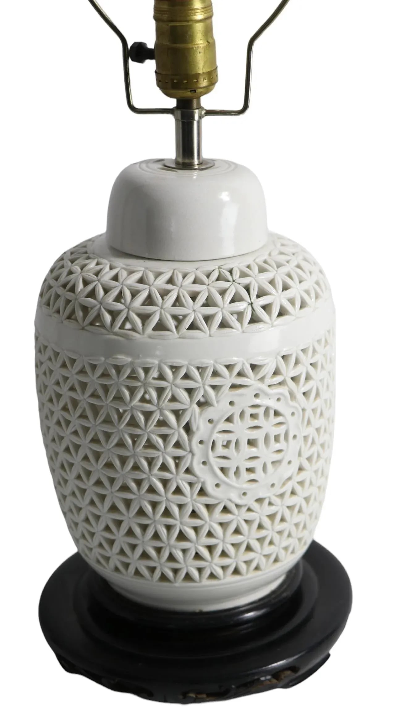 Reticulated Blanc DeChine Ginger Jar Table Lamp in the Chinese Style - 6