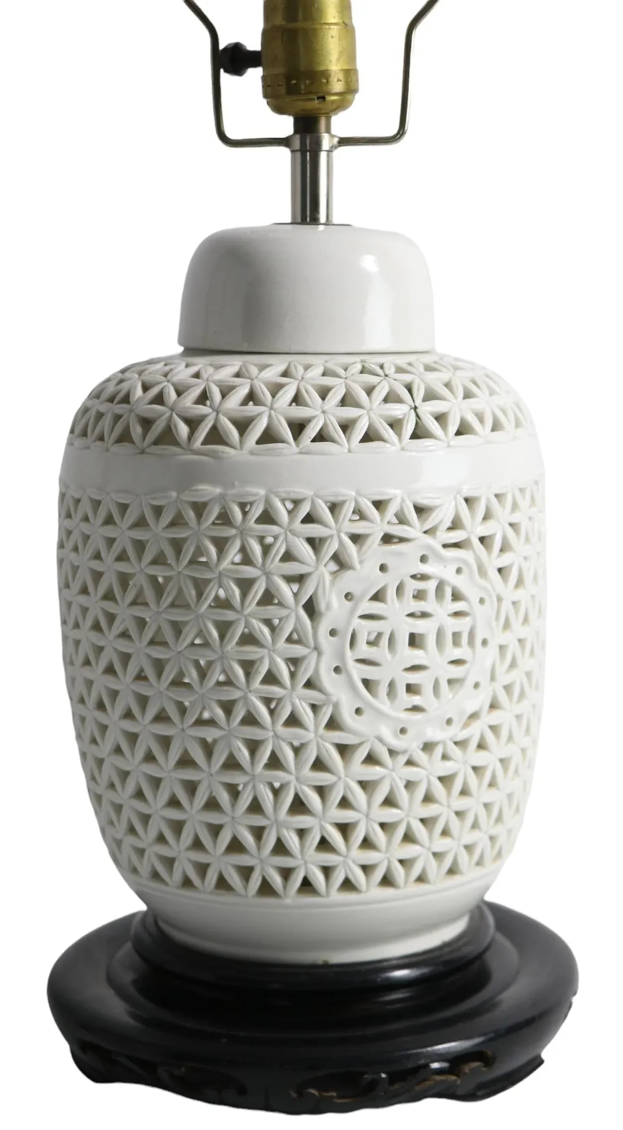Reticulated Blanc DeChine Ginger Jar Table Lamp in the Chinese Style - 7