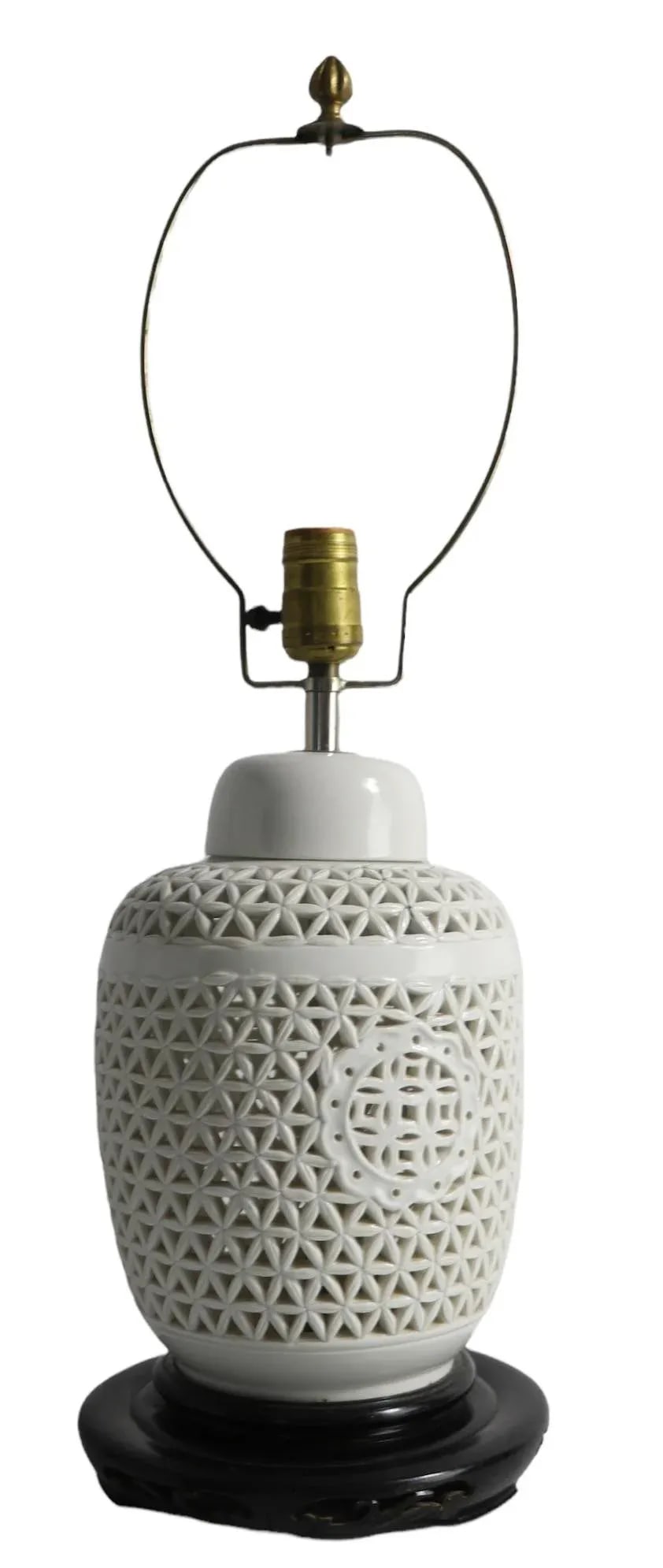 Reticulated Blanc DeChine Ginger Jar Table Lamp in the Chinese Style - 9