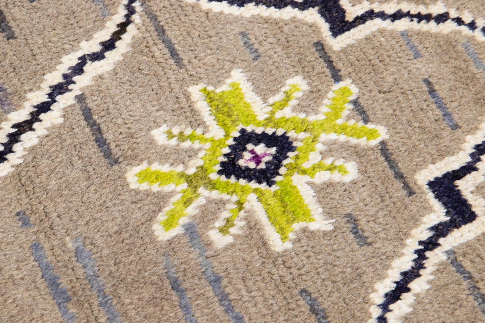 Brown Modern Moroccan Style Handmade Tribal Wool Rug - 8